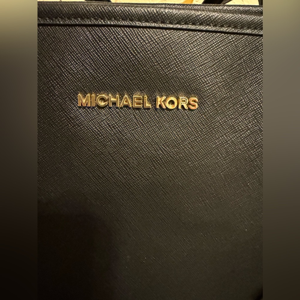black Michael Kors medium tote purse - Picture 7 of 8
